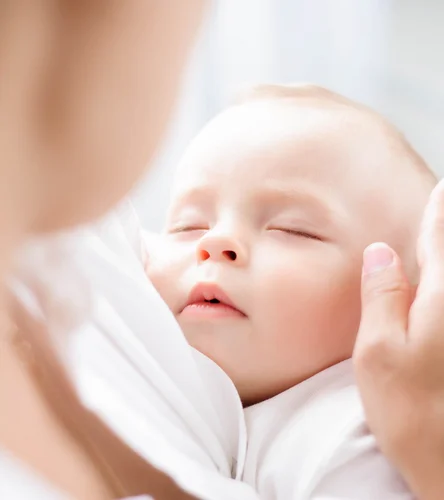 Baby beim Einschlafen